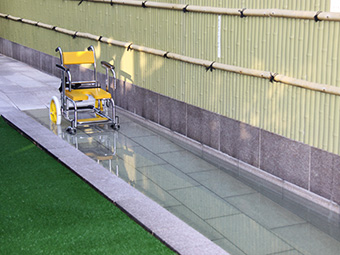 バリアフリー露天で安心