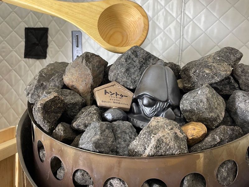 セルフロウリュで香りが広がる「プライベートサウナ部 ととのう」のサ室