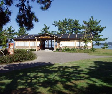 足湯施設「ゆっ足りパーク（妻恋舟の湯）」