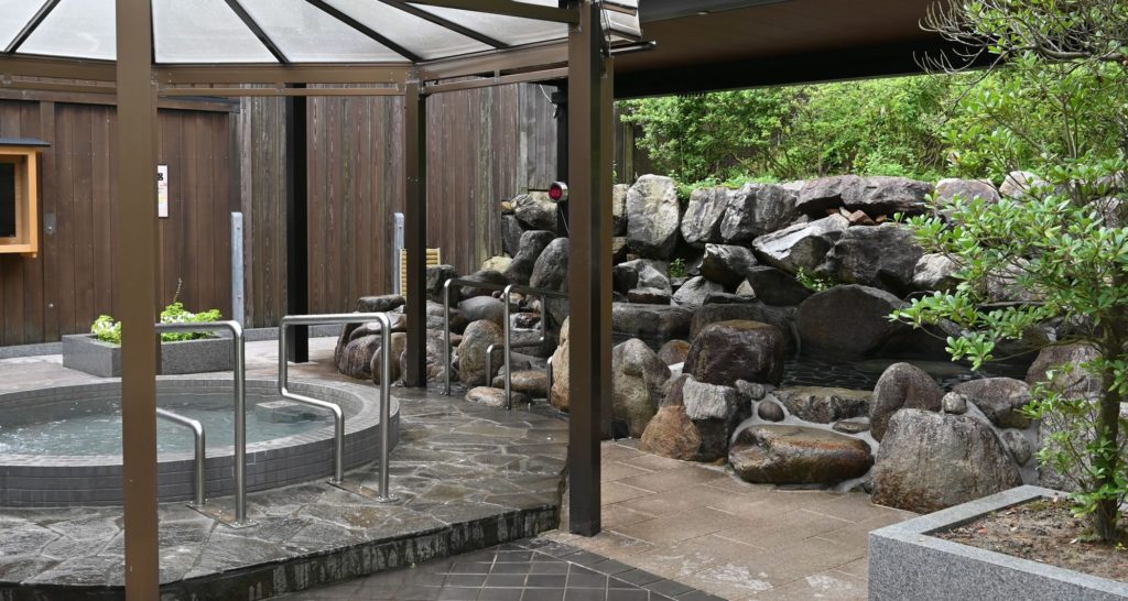 ほっとらんどNANAOの露天風呂(七尾市)