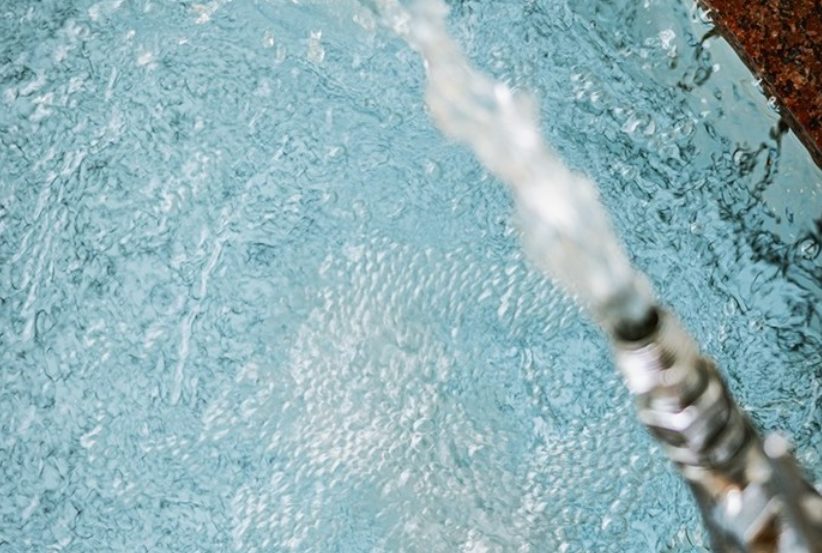 地下水（天然水）のかけ流し